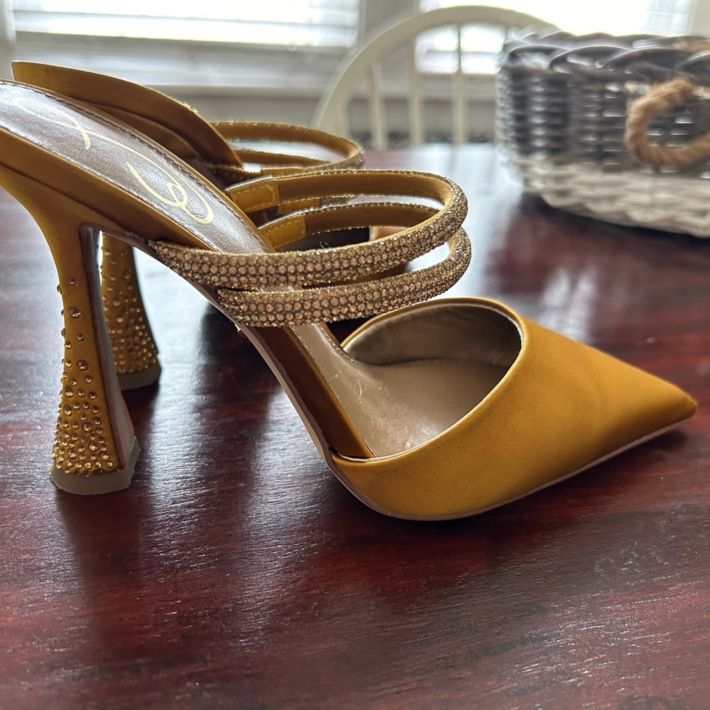 Sam Edelman gold, sparkle party heels in size 7. Worn just once.